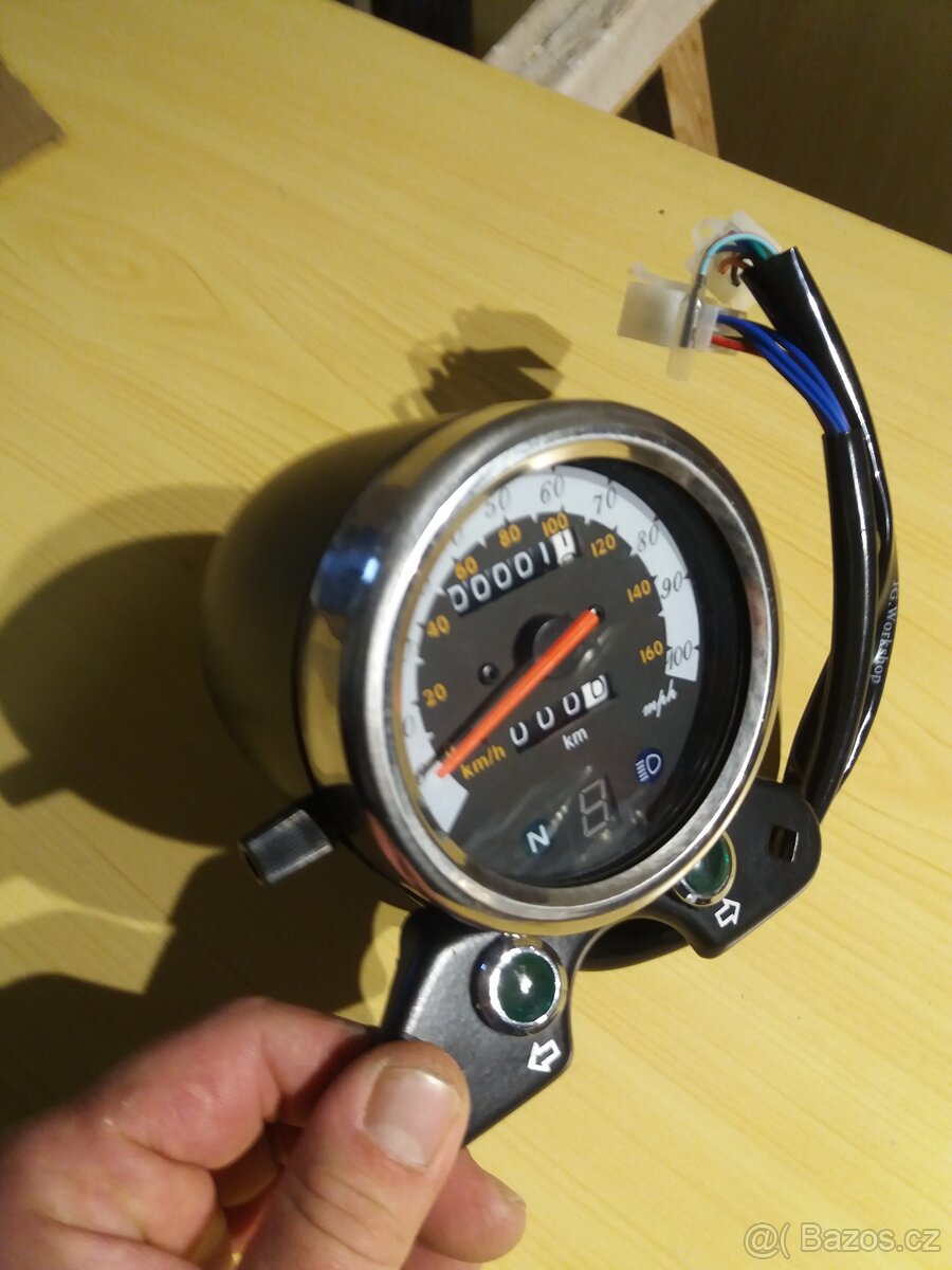 Moto tachometr univerzální mechanický, 0 - 160 km/h