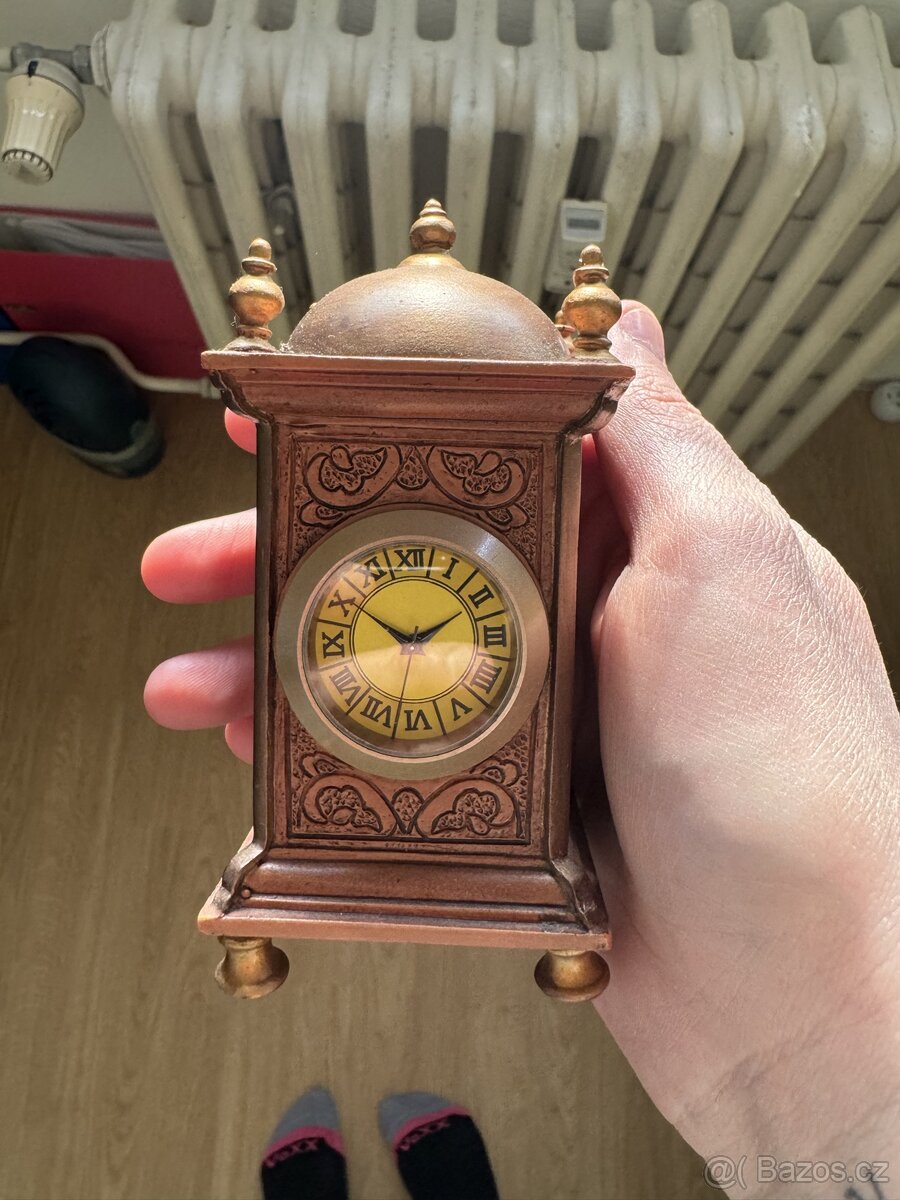 Retro těžítko Hodiny