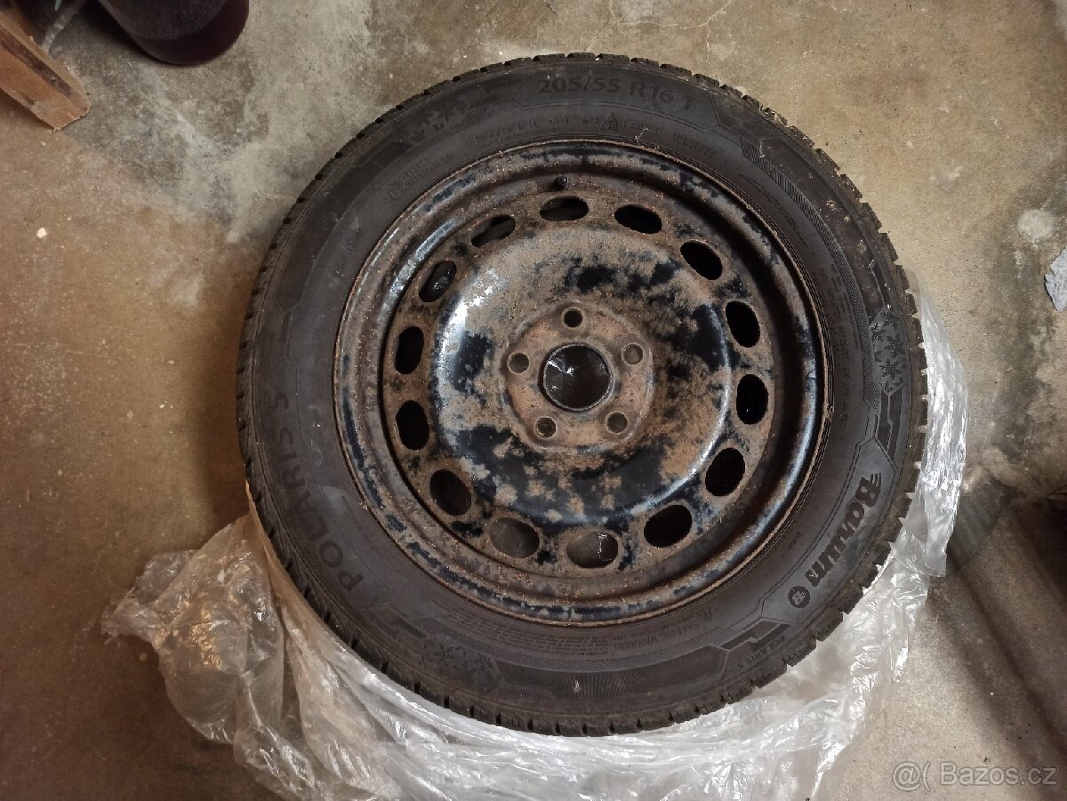 205/55 R16 T - 4x zimní pneu Polaris 5 včetně disků
