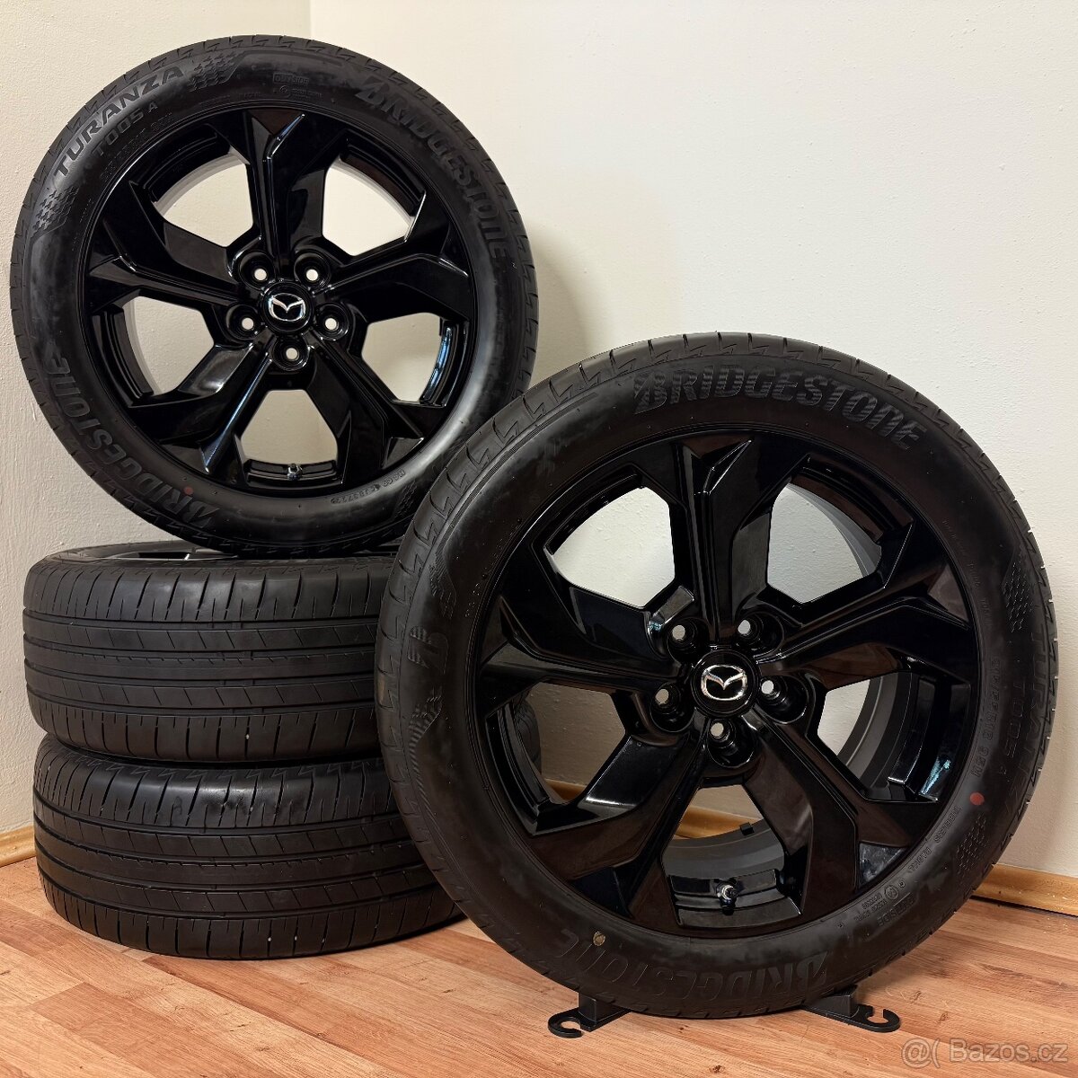 MAZDA CX-30 5x114,3 R18 ET45+LETNÍ 215/55R18 6/5mm