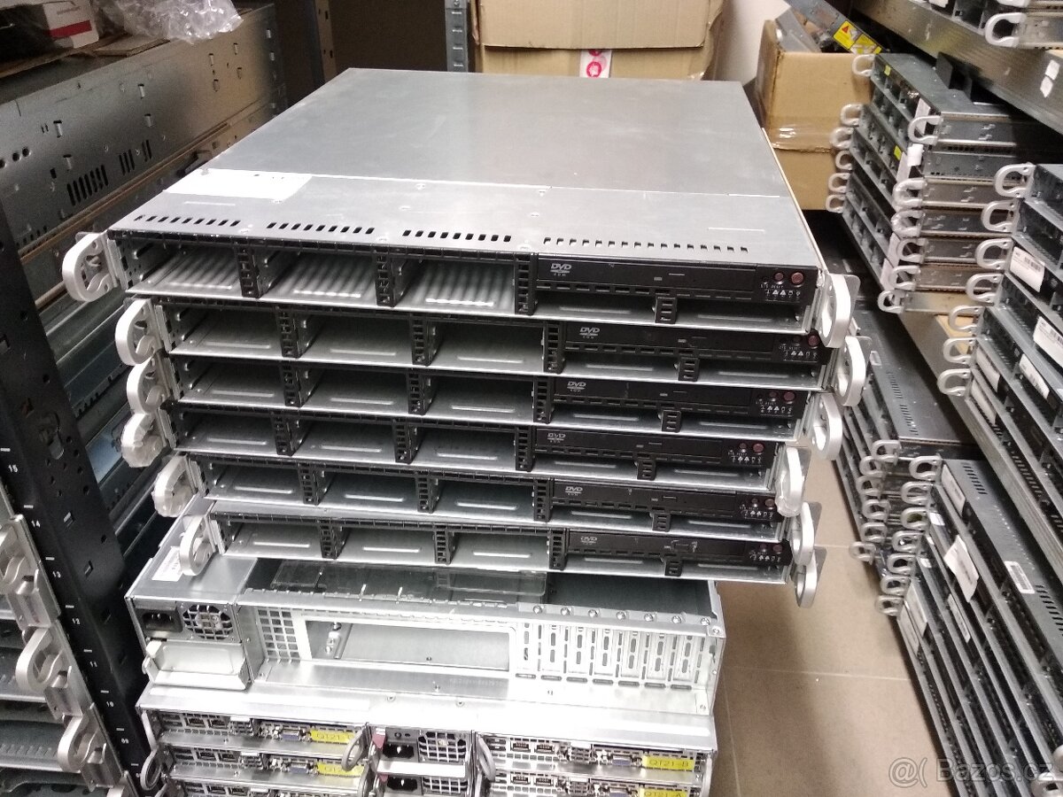 Balík 2 kusů 1U Supermicro case 113M-5 8x2,5" 1PSU