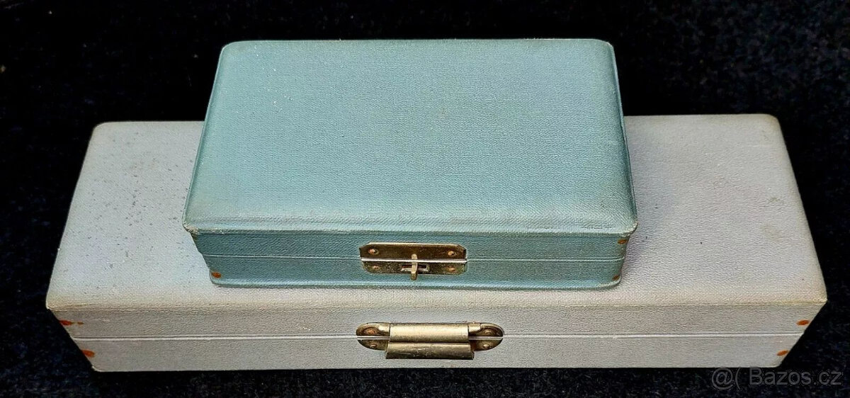 Starý mikrofon Telefunken Antique Microphone CM51 N a CMV 51