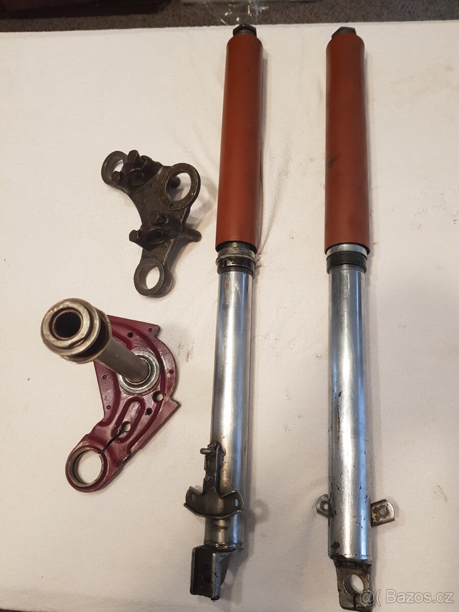 Jawa 250, 350 Kývačka, Panelka - Přední vidlice