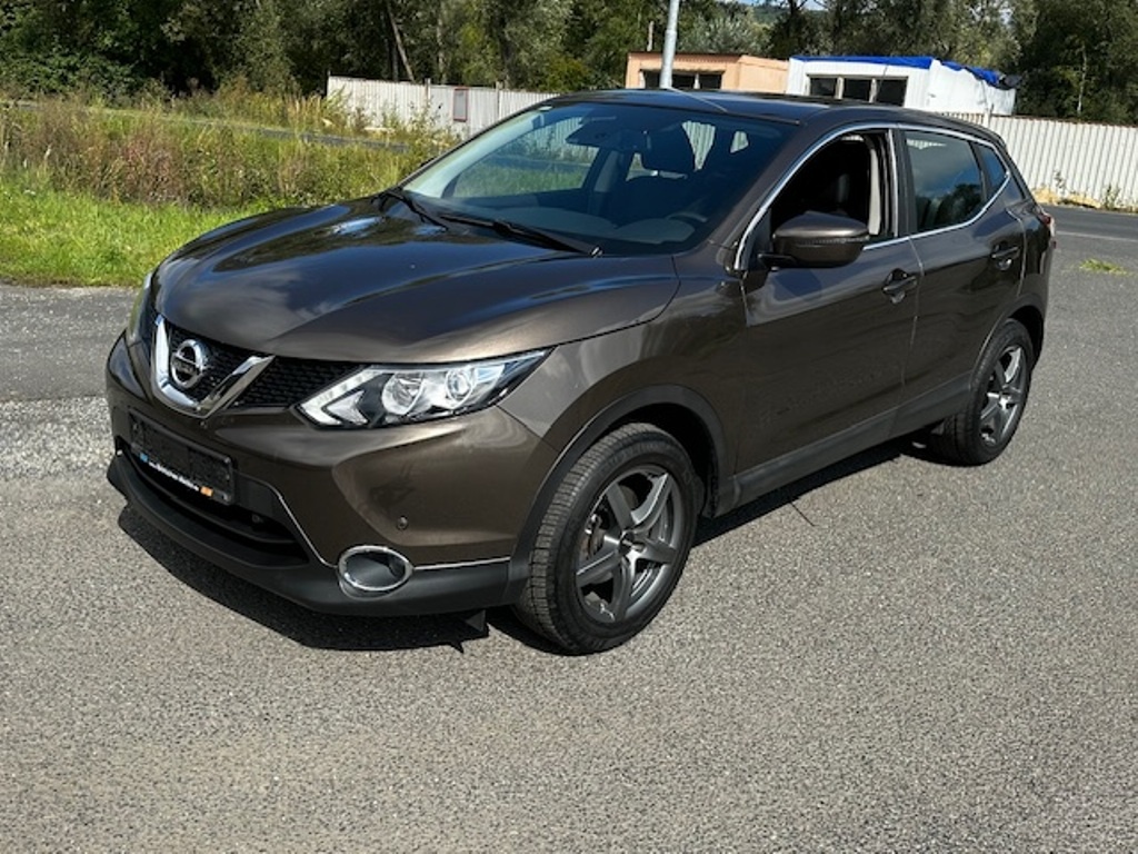 Nissan Qashqai 1.2i 85kw, r.2016, 1.maj., 52520km
