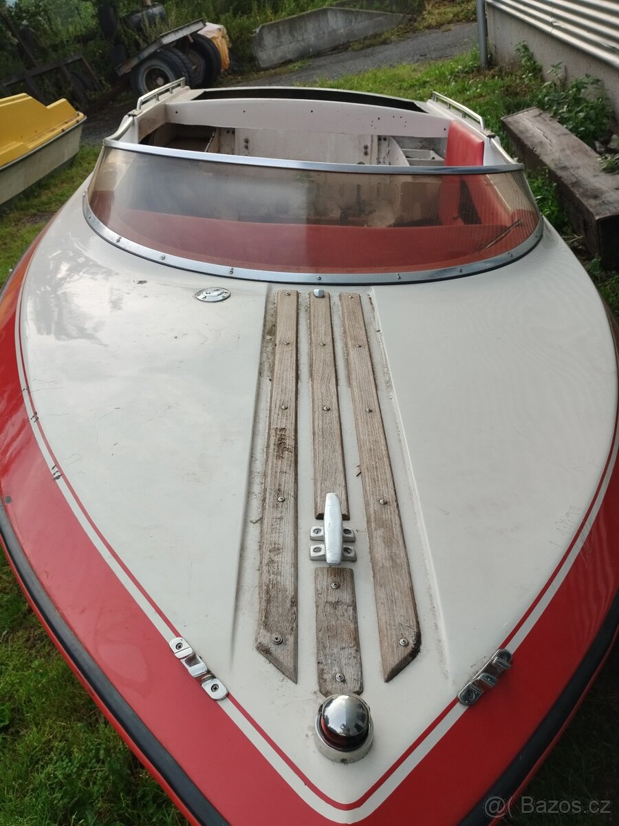 Sportovní člun