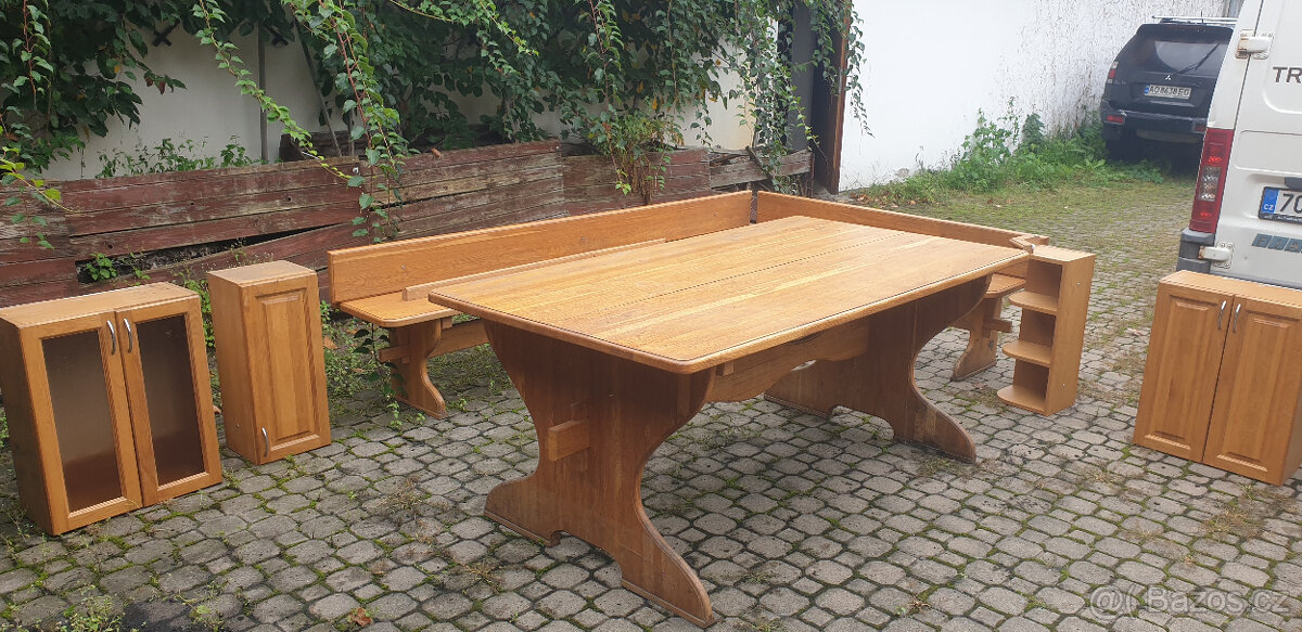 Dubový jídelní stůl (set)