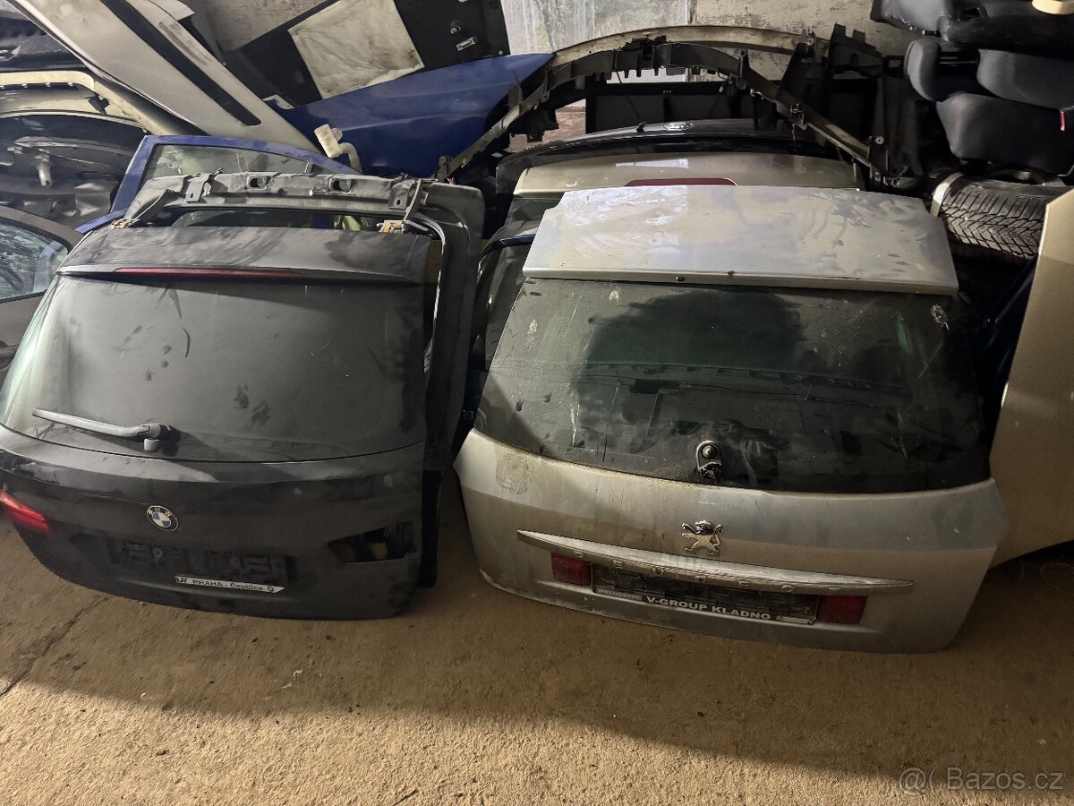 Zadní víko BMW f11 Mercedes B200 Peugeot 407 Škoda Octavia 2