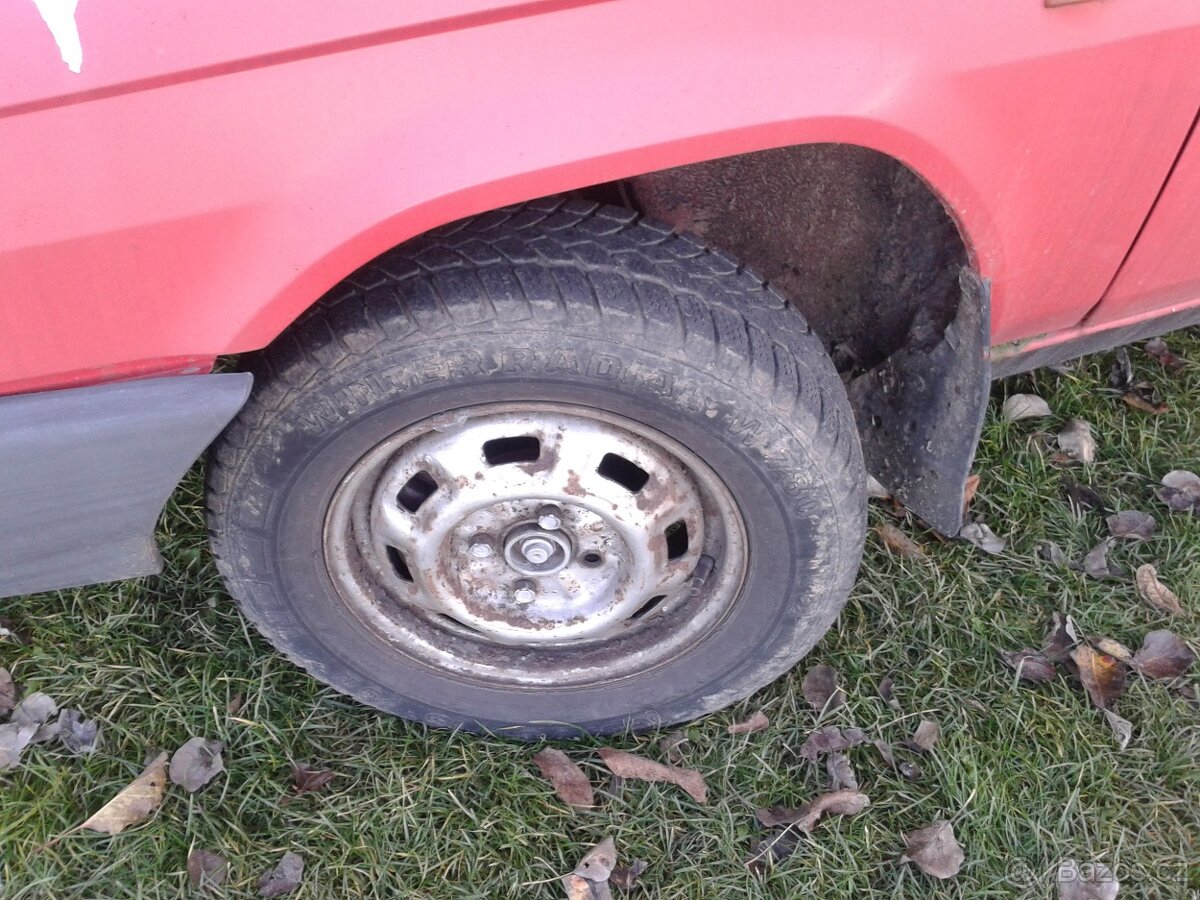 KOUPÍM plast.podběhy š.FAVORIT