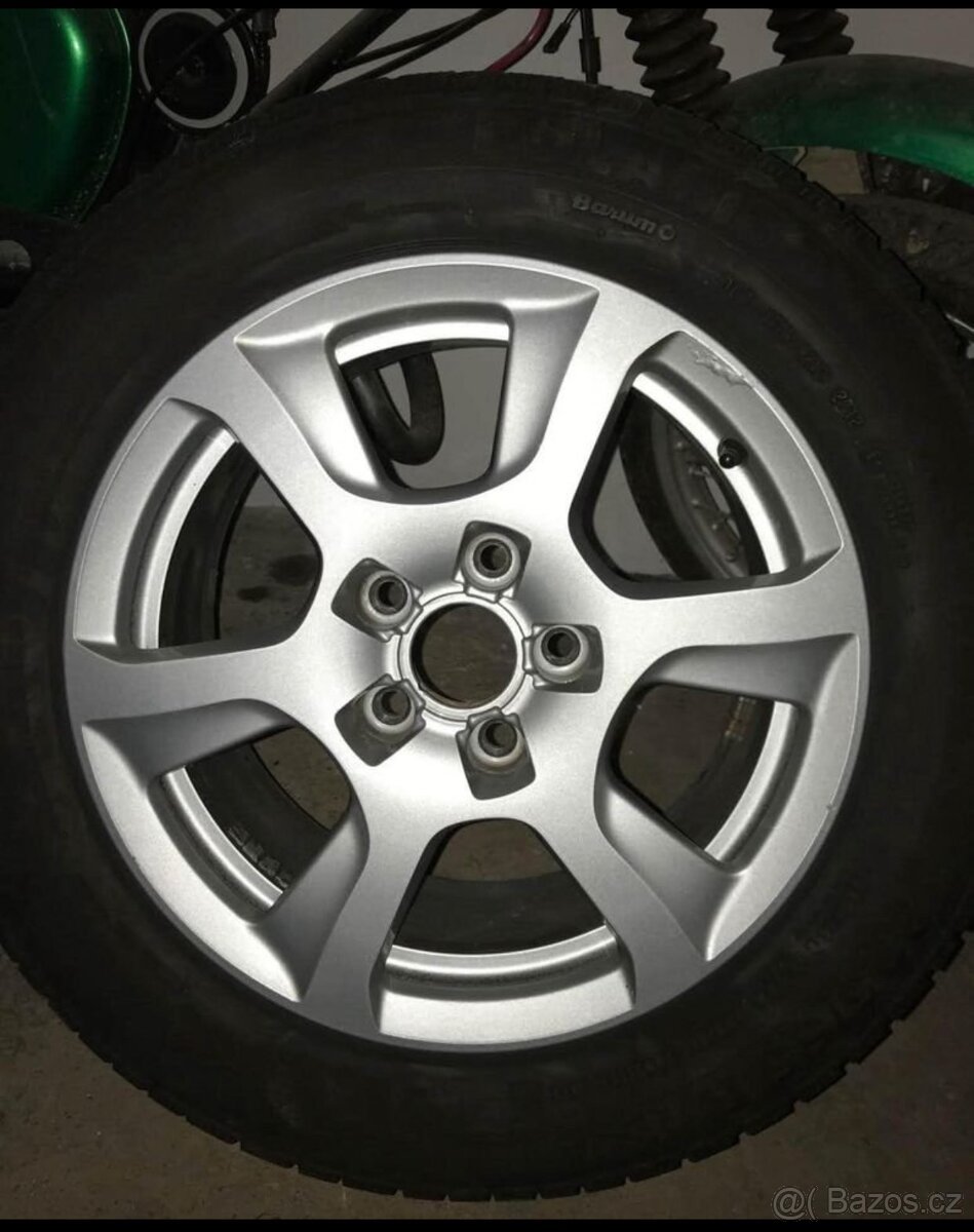 Sada zimních ALU kol s pneu 225/55/16 Originál AUDI