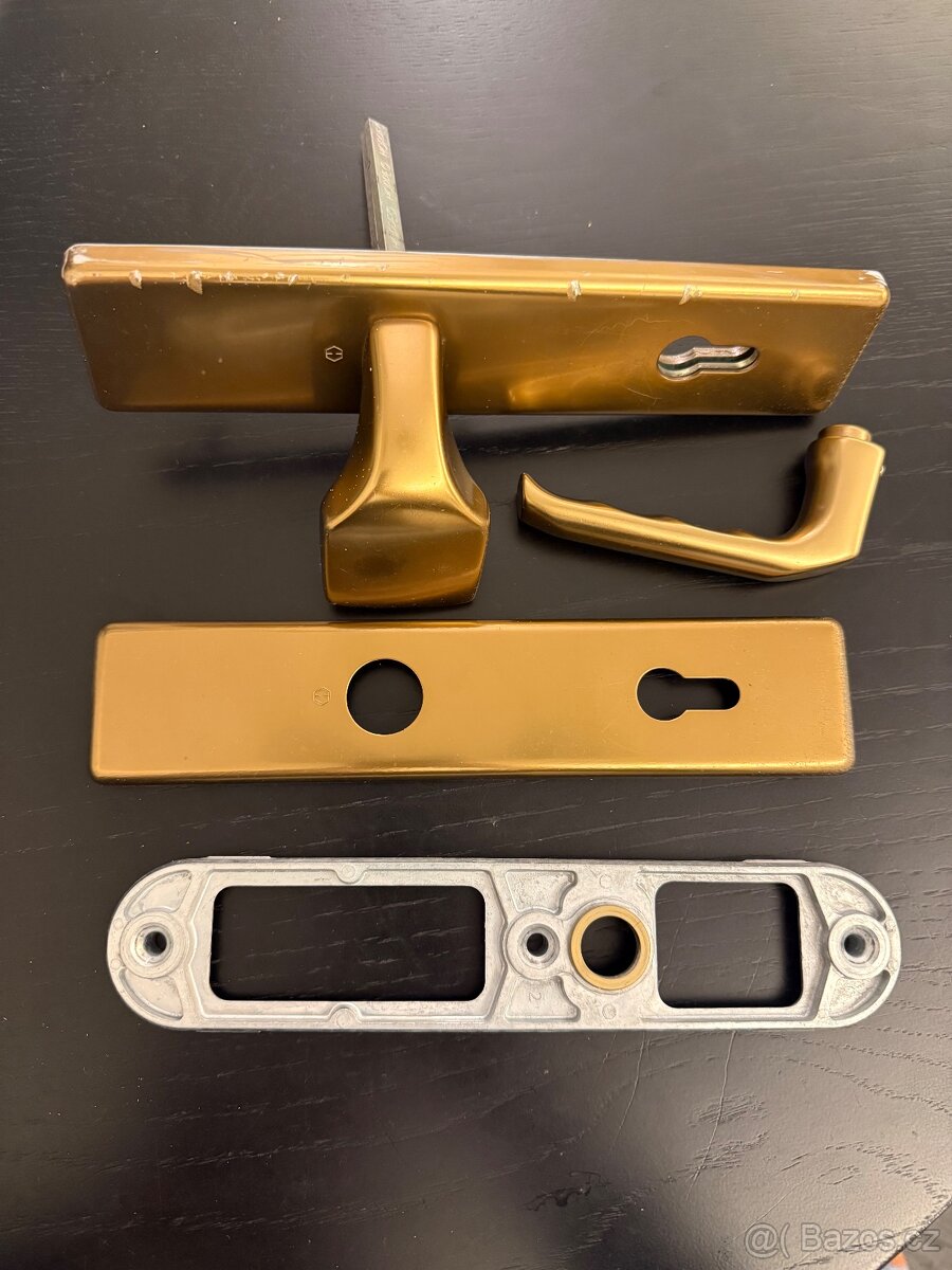 Bezpečnostní kování