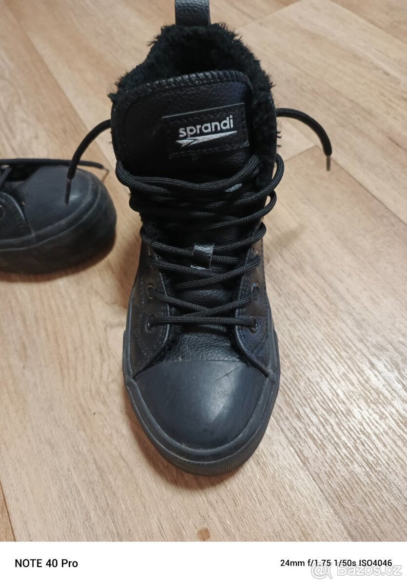 Zimní kotníkové z