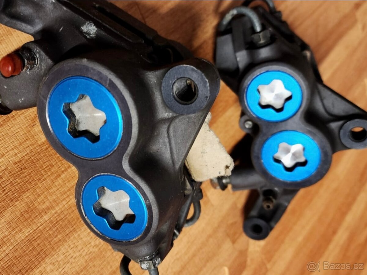 Brzdové třmeny Yamaha R1 (a další)
