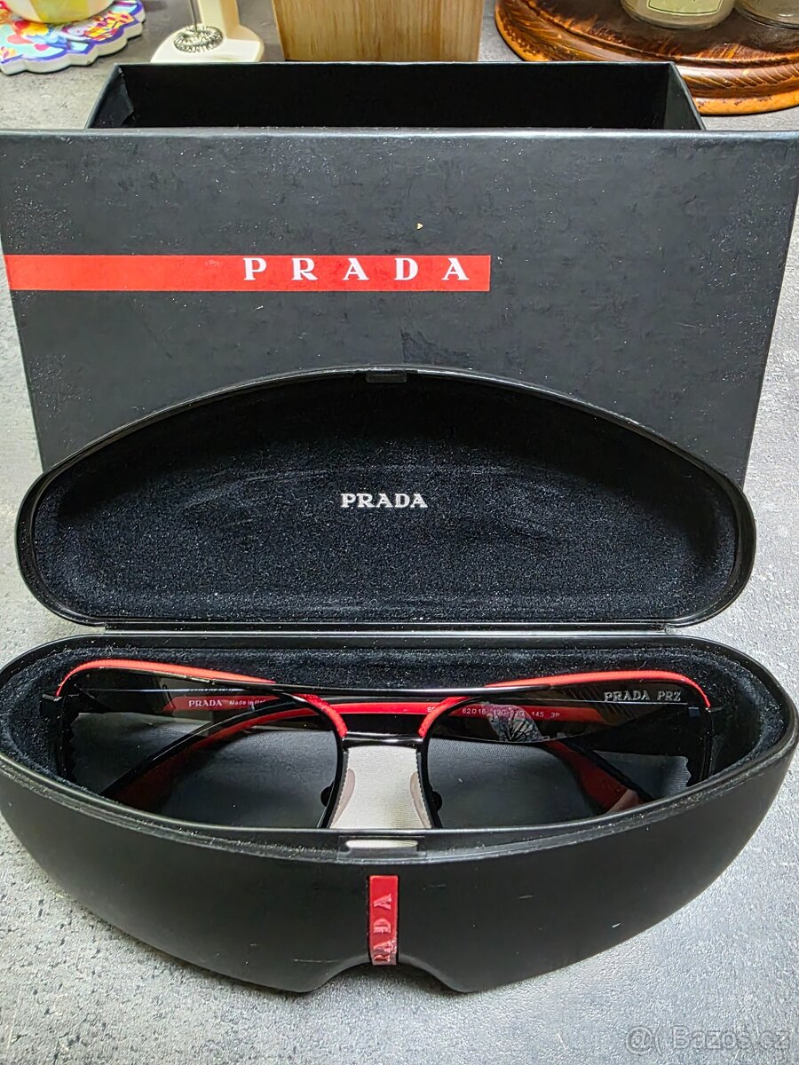 Piloty brýle Prada linia red 5000Kč