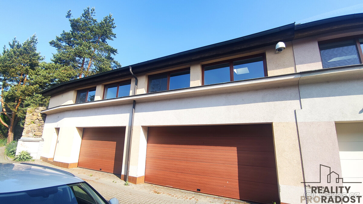 Pronájem bytu 3+1 Pod Hradbami, Velké Meziříčí