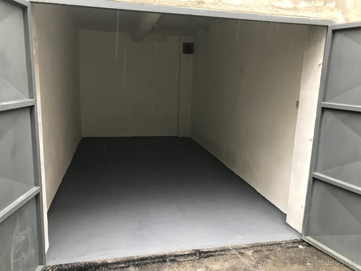 GARÁŽ PRAHA JIŽNÍ SPOJKA