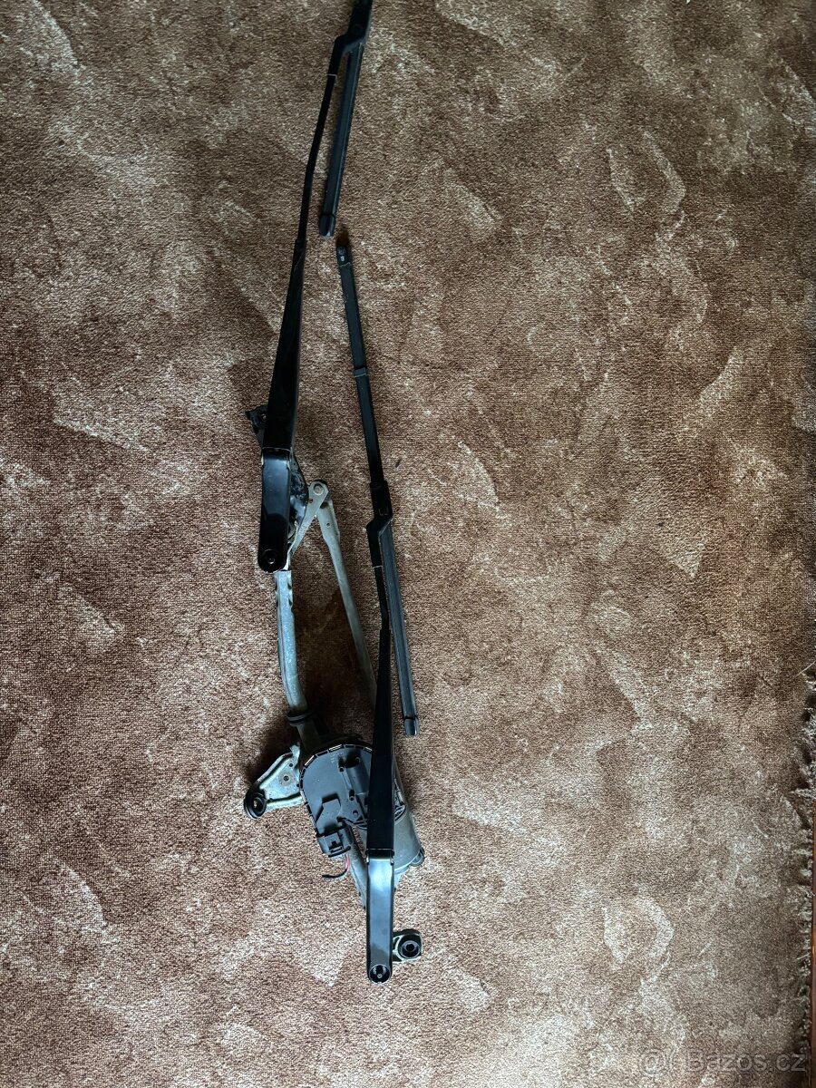 Mechanismus předních stěračů 3C1 955 023B