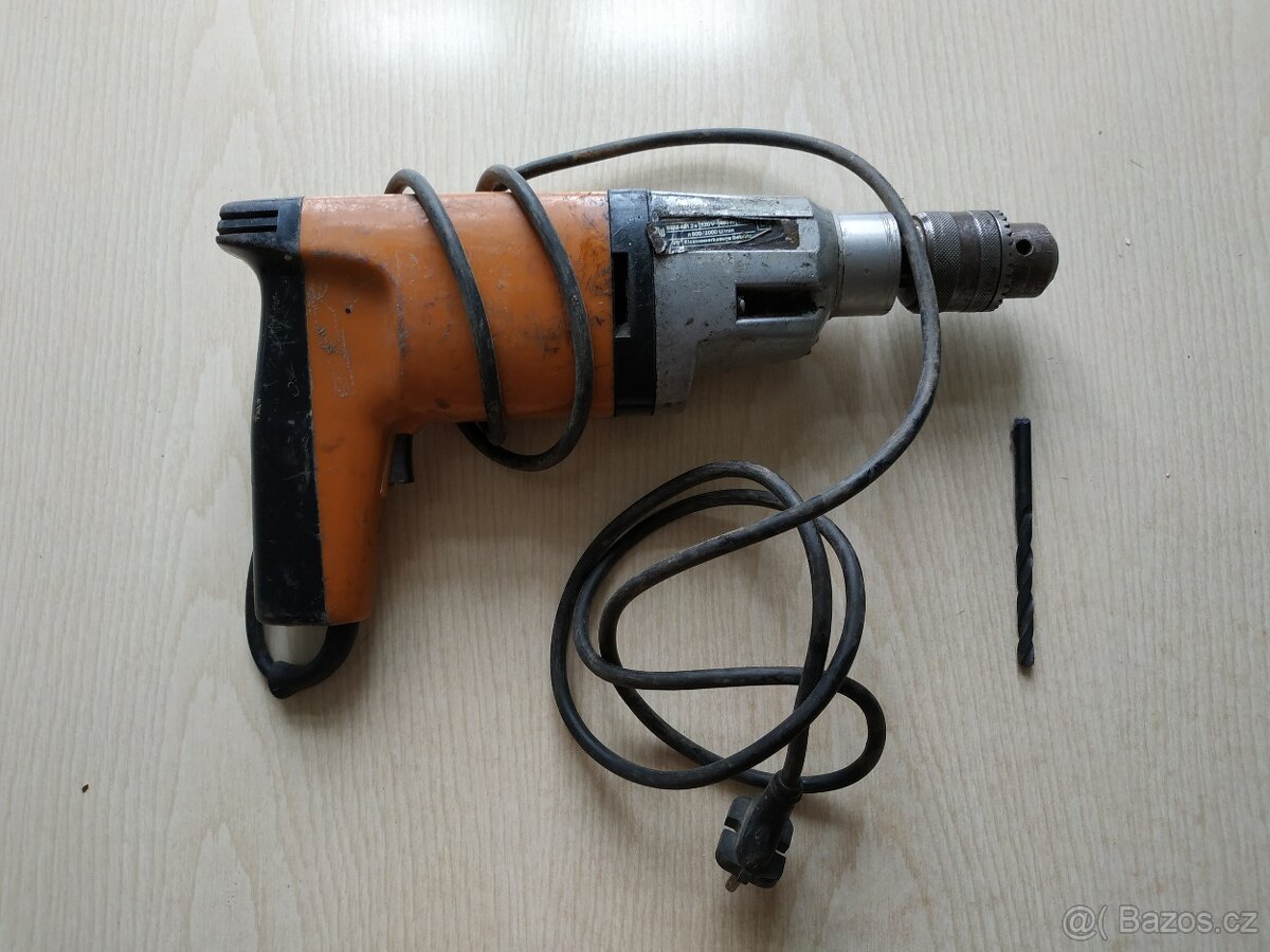 Funkční - elektrická vrtačka VEB Elektrowerkzeuge Sebnitz