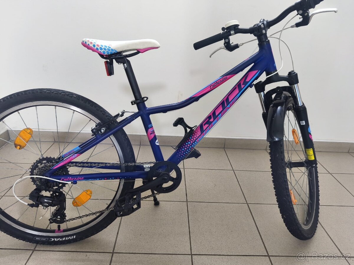 Rock machine Catherine 24"