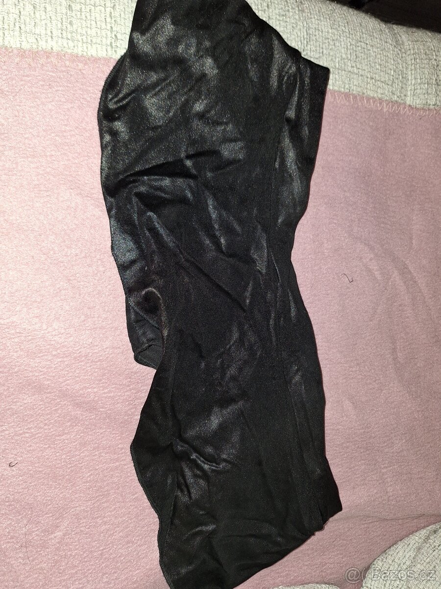 Latexovy komplet