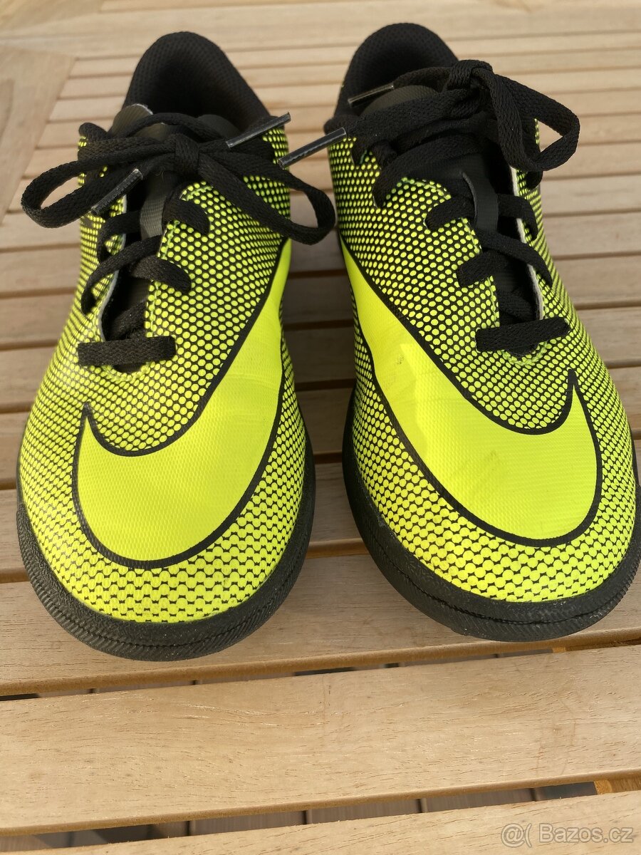 halové fotbalové kopačky Nike