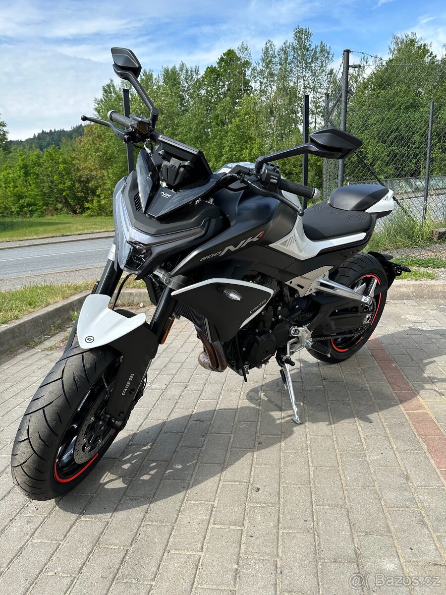 CF MOTO 800NK ADVANCED