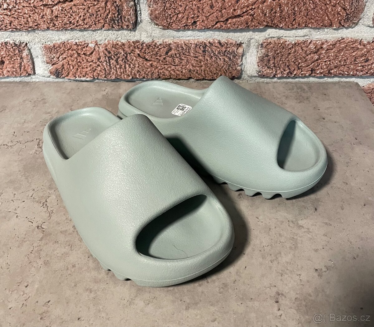 Dámské pantofle Adidas Yeezy Slide vel.38