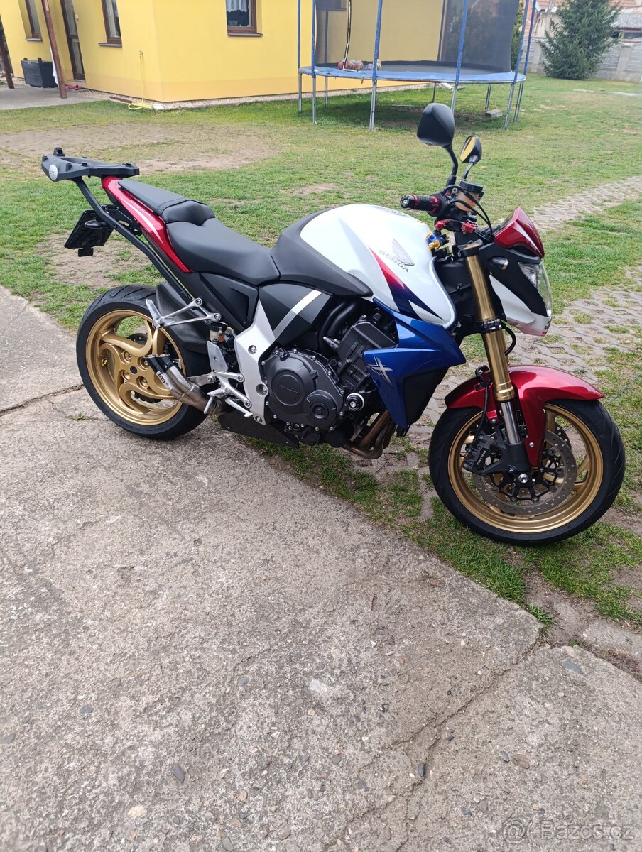 Honda cb1000r