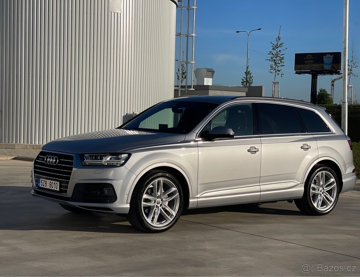 AUDI Q7 3.0 TDI S-LINE