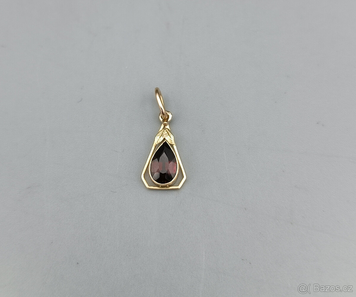 Zlatý přívěsek 0,85g, 14 kt, 585/1000