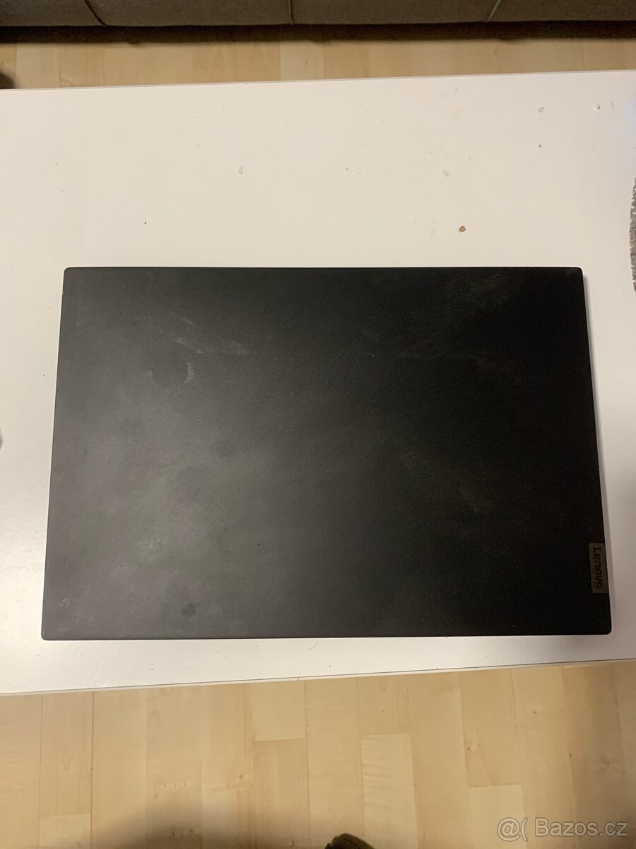 Lenovo DESKTOP-4U67SHN notebook