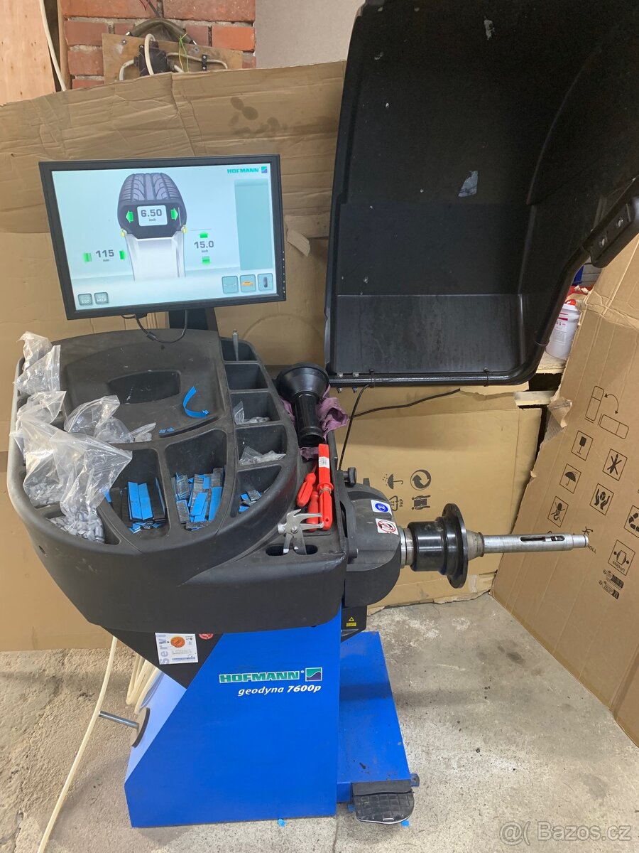 Hofmann Geodyna 7600P + Monty 3300 Racing GP pro pneuservis