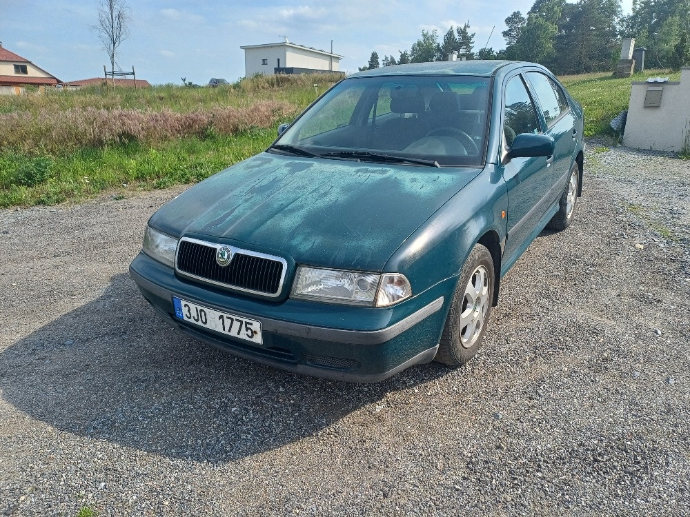 škoda octavia 1, 1.6 55kw, r.v. 2000