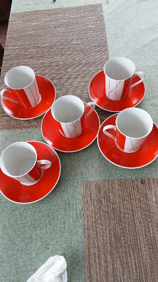 Starodàný porcelán ze60.let