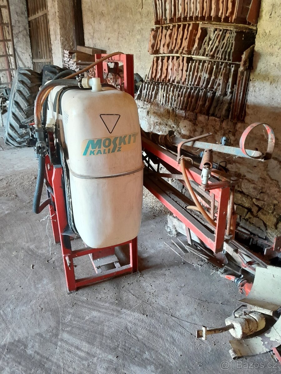 Zetor postřikovač