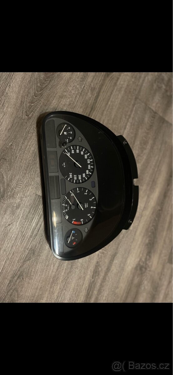 bmw e39 benzínové budíky