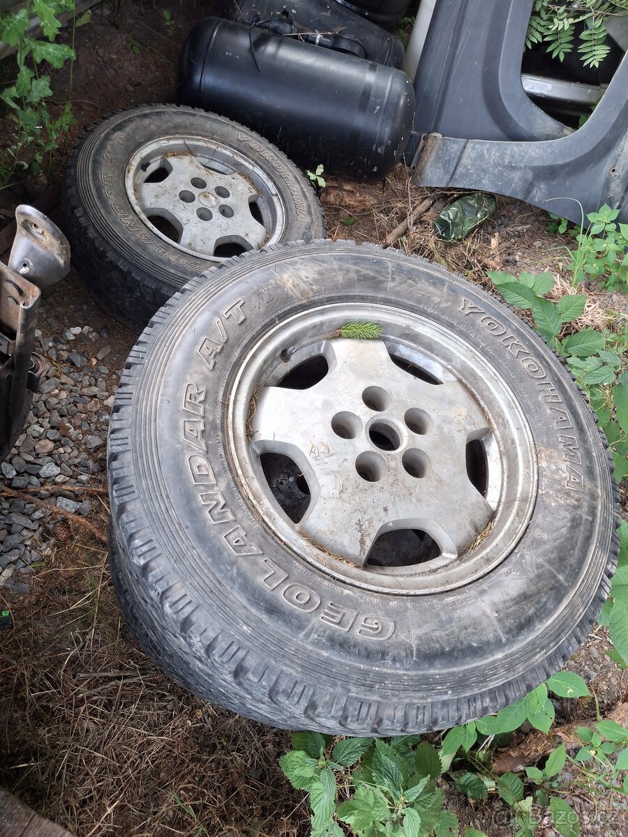Kola jeep zj