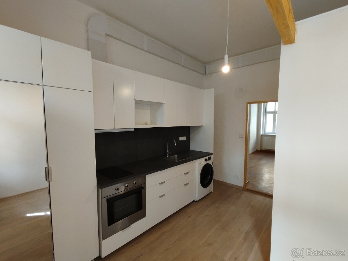 Pronájem bytu 1+1 37m2