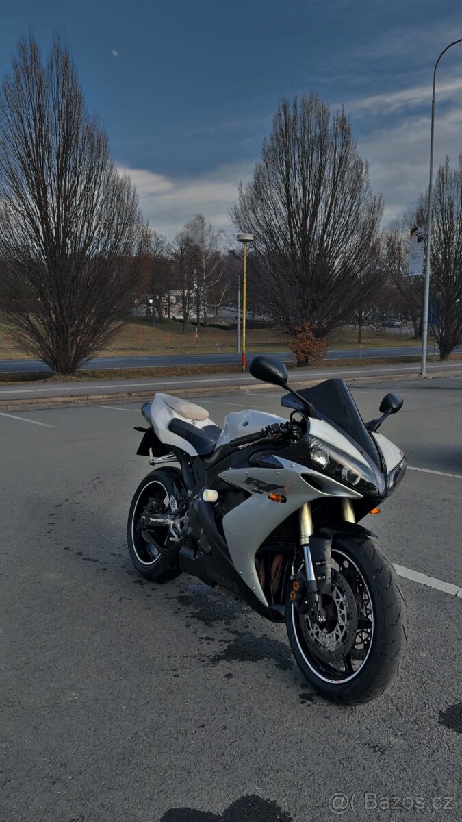 Yamaha R1 2004 dily