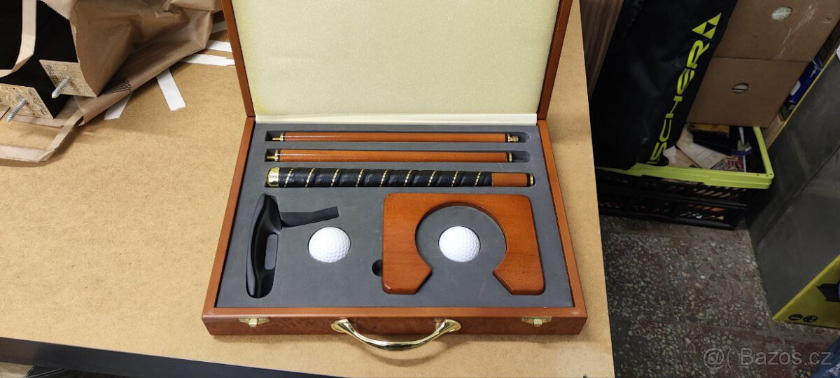 Luxusní golfový set na doma nebo do kanceláře