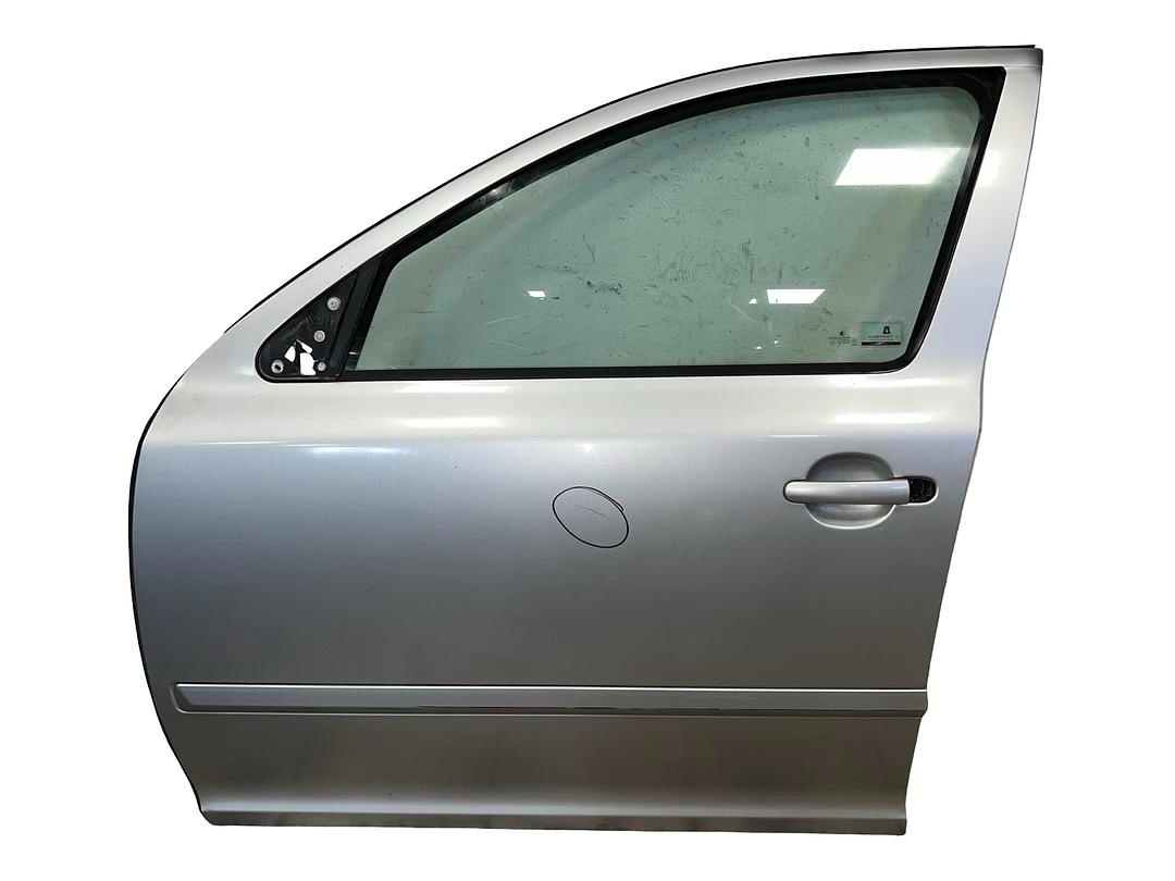 Levé přední dveře stříbrná metalíza LA7W Škoda Octavia 2 FL