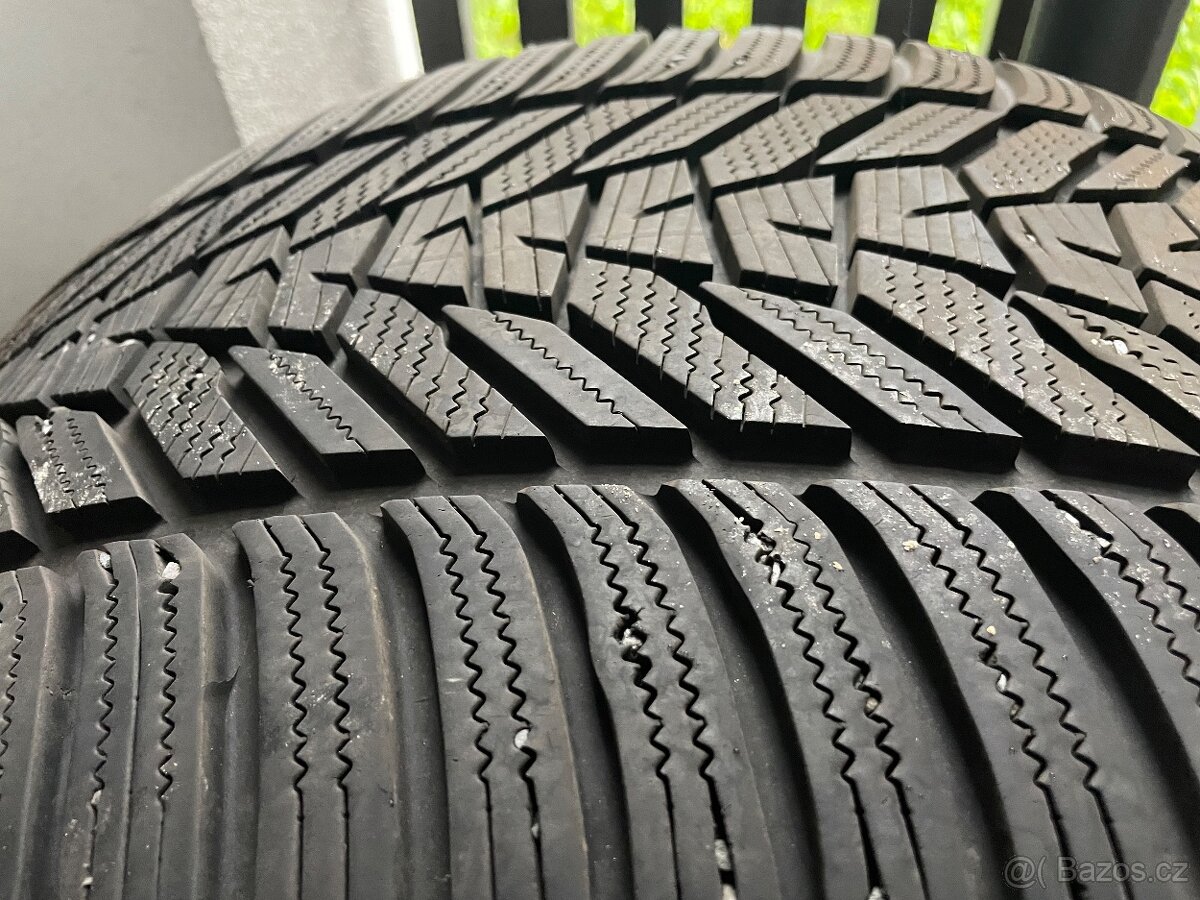 Zimní pneu BMW X7 Hankook winter icept evo3 X 315/35 R22