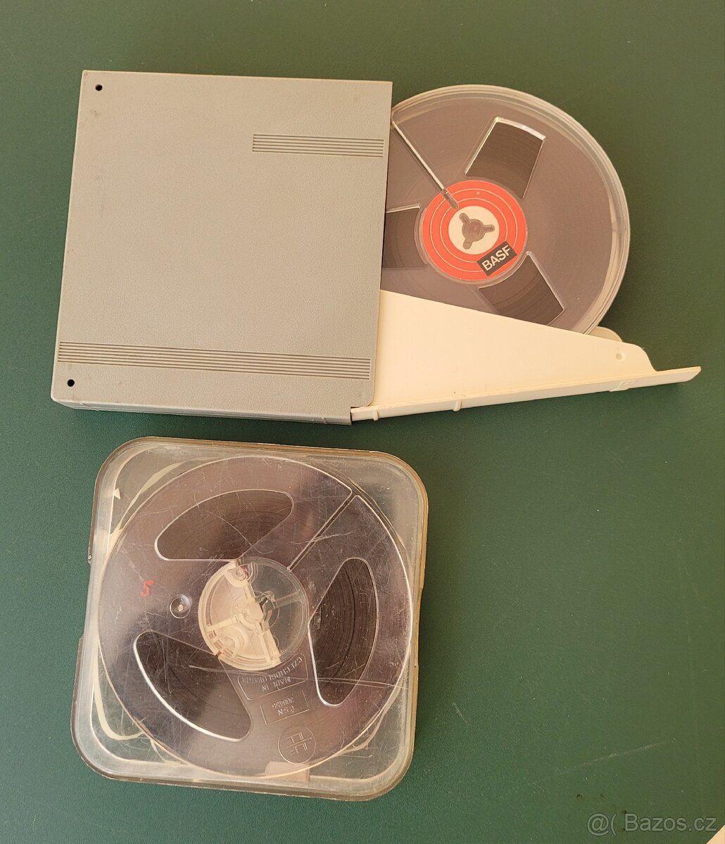 Adaptéř na VBS kazety + Magnetofonové pásky,