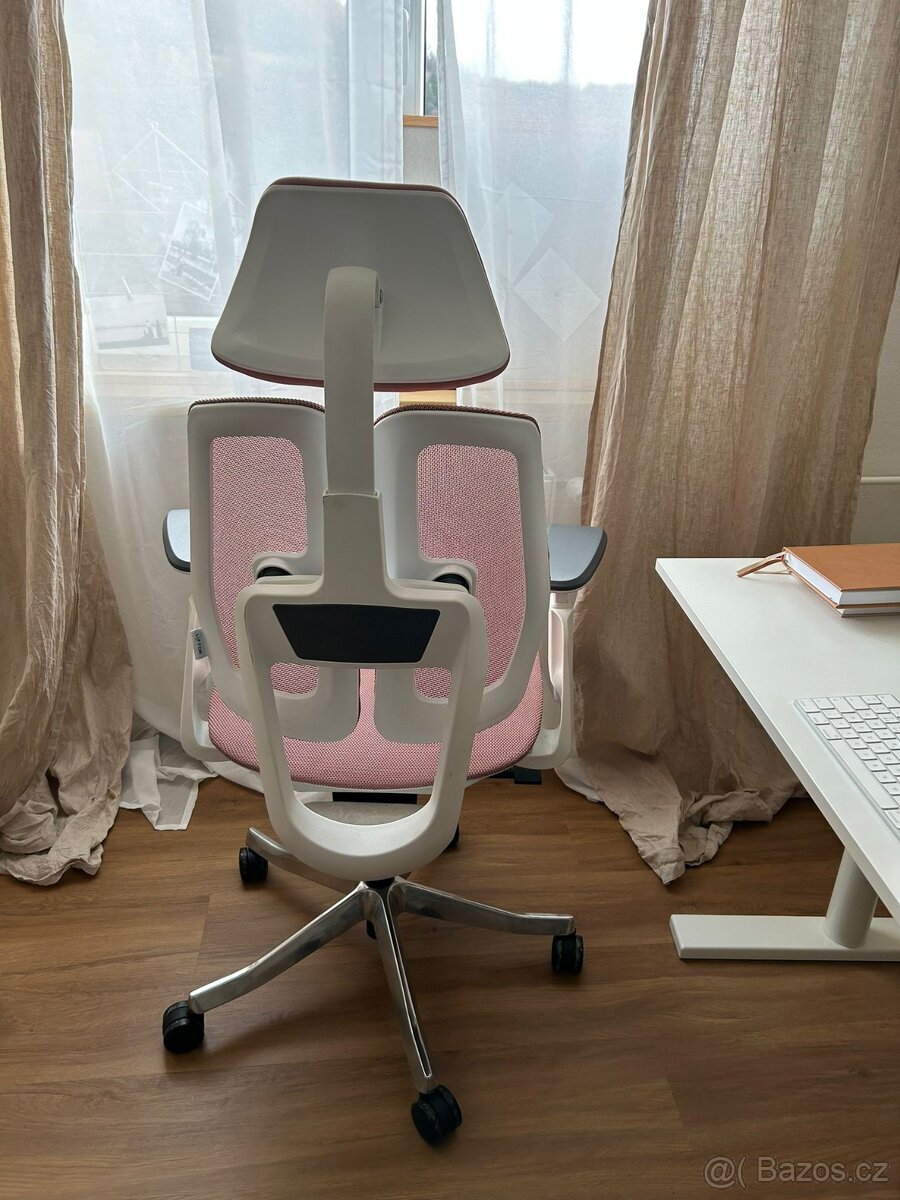 Ergonomická kancelářská židle Liftor Active růžová