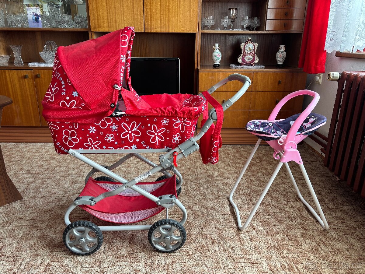 Kočárek a sedačka