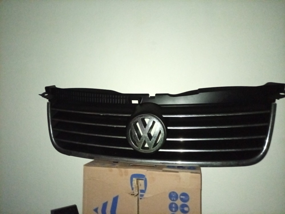 Přední maska VW Passat