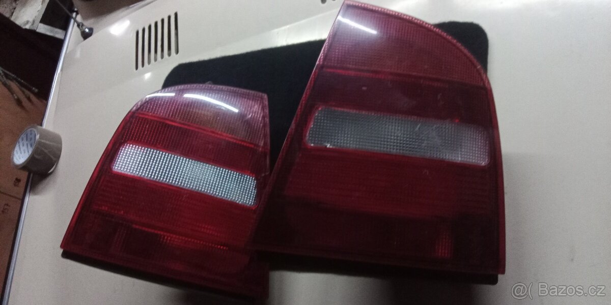 Škoda Octavia světla