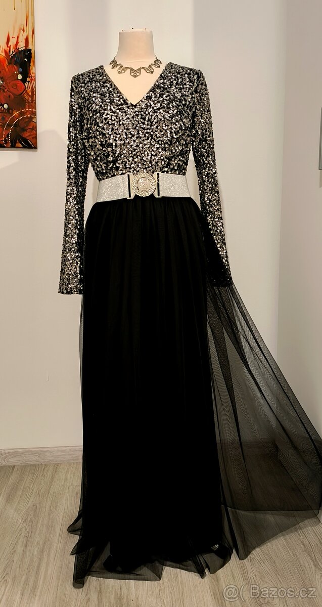 Černé šaty Maya Deluxe