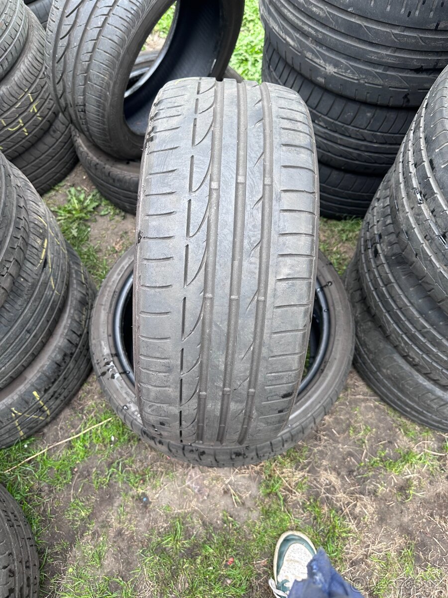 2ks letních pneu 225/40 R19 - Bridgestone