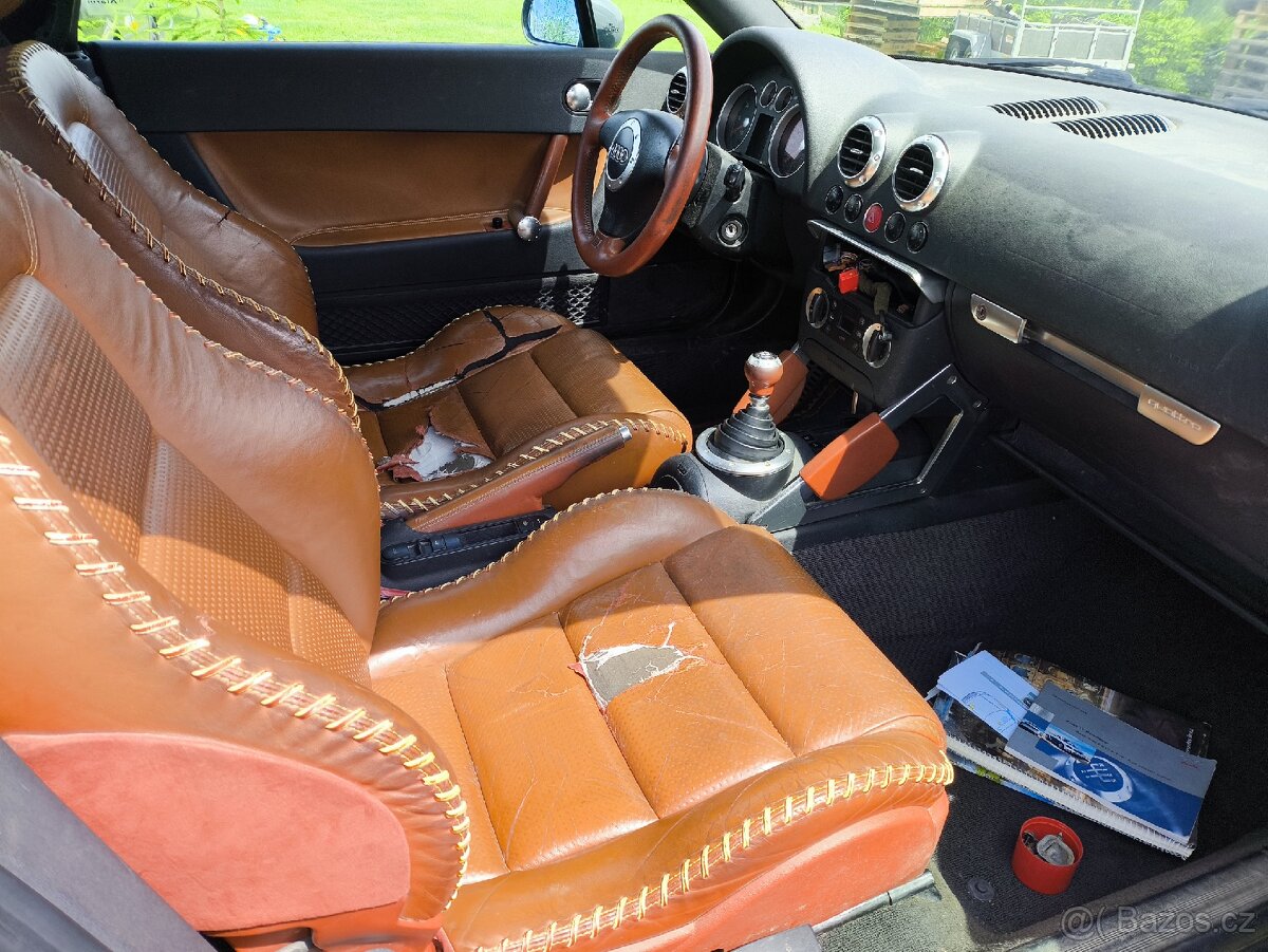 Interier Audi TT, 8n, cabrio, mokassin