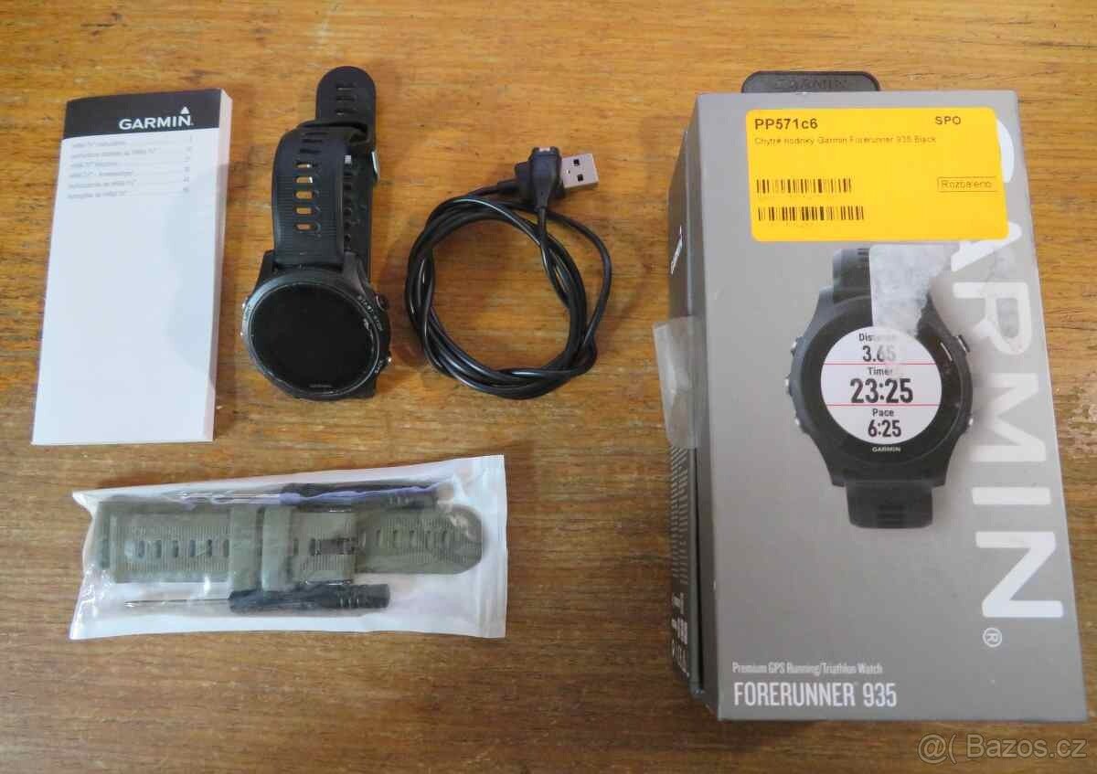 Chytré hodinky GARMIN Forerunner 935 Black